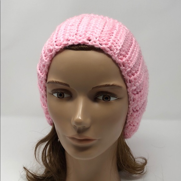 Winter slouchy beanie beanie pink adult or teen New hand crochet by me - Picture 2 of 4